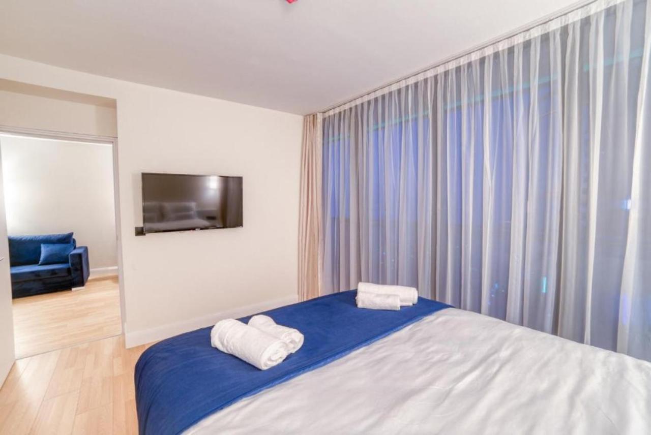 Orbi City Sea Side & Sea View Apartments Батумі Екстер'єр фото
