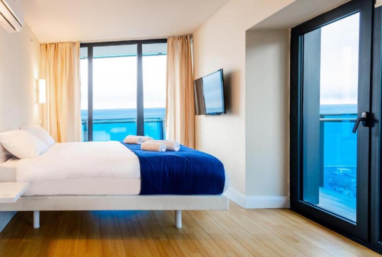 Orbi City Sea Side & Sea View Apartments Батумі Екстер'єр фото