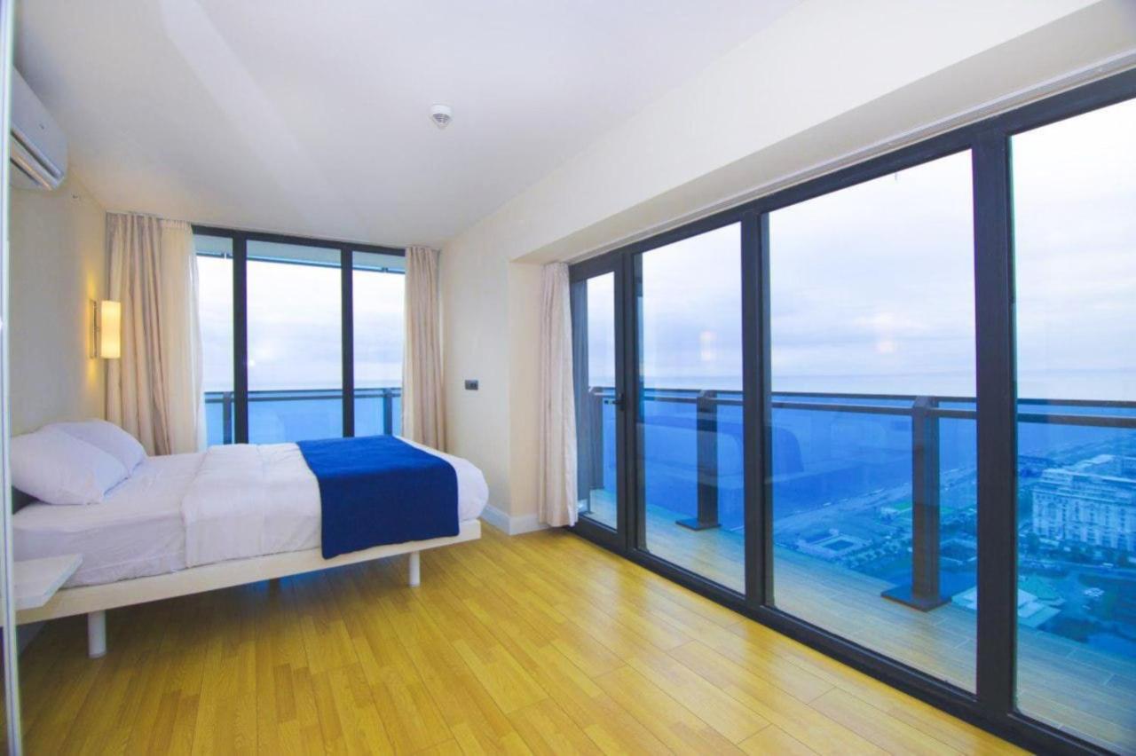 Orbi City Sea Side & Sea View Apartments Батумі Екстер'єр фото