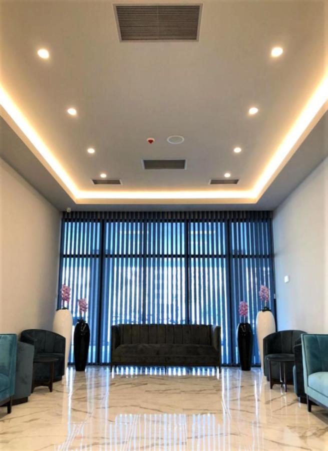 Orbi City Sea Side & Sea View Apartments Батумі Екстер'єр фото