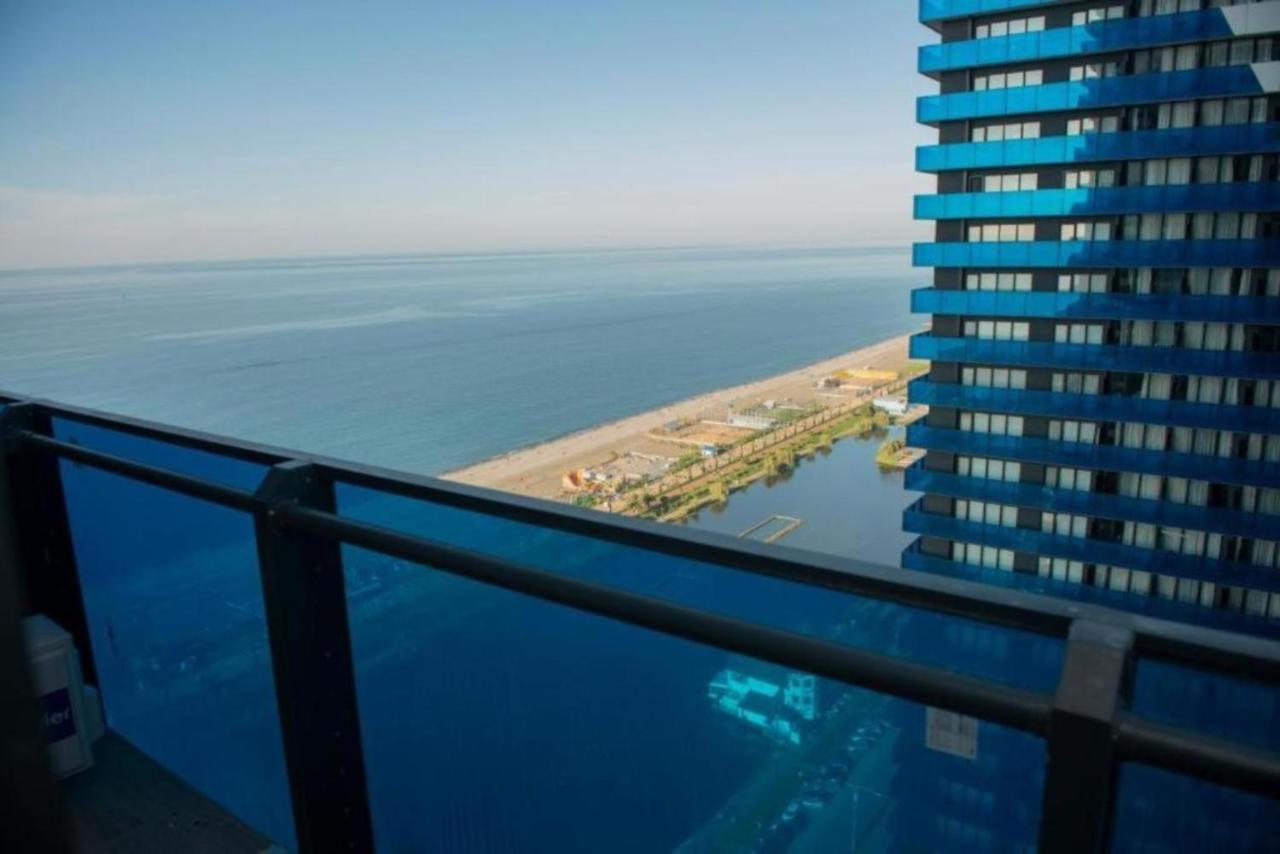 Orbi City Sea Side & Sea View Apartments Батумі Екстер'єр фото