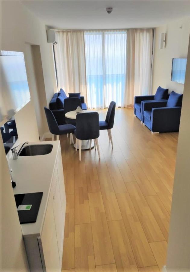 Orbi City Sea Side & Sea View Apartments Батумі Екстер'єр фото